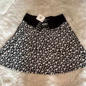 NWT PUMA ACTIVE/ SPORT SKORT M/L